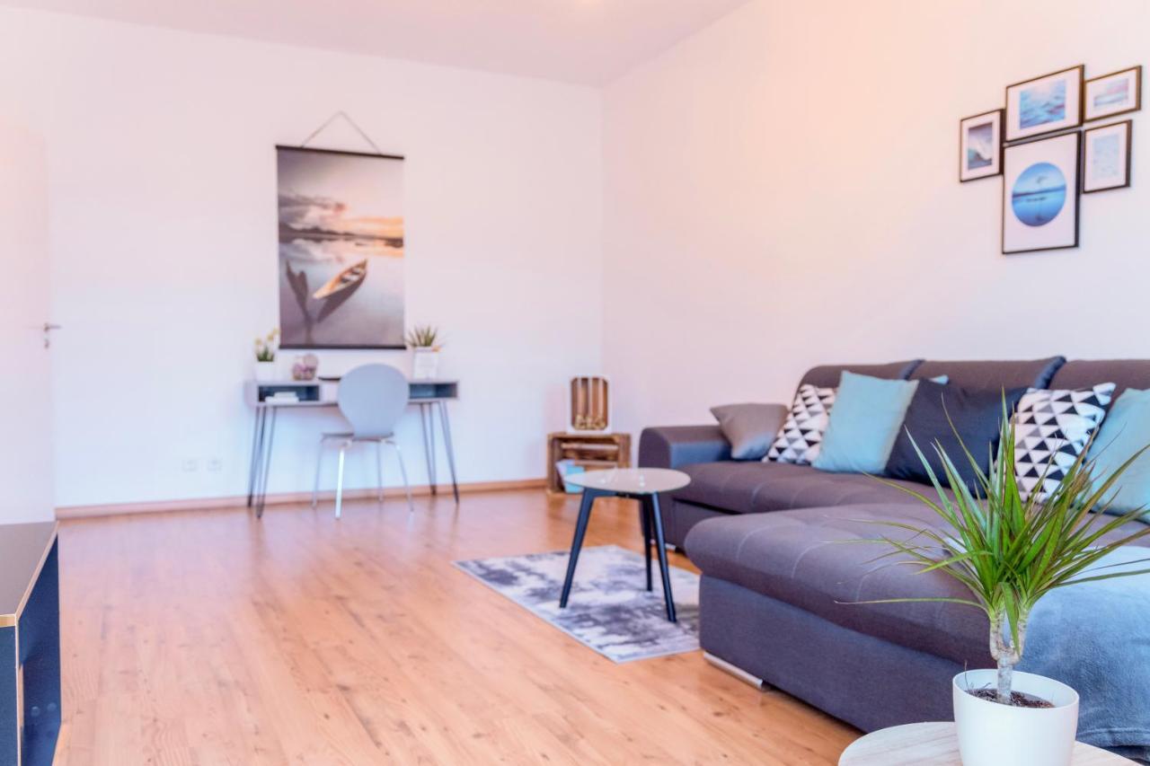 Modern-TOP City Lage -5 min - HBhf Netflix Küche Boxspringbett 2m x 2m bis 4 Pers Magdeburgo Exterior foto